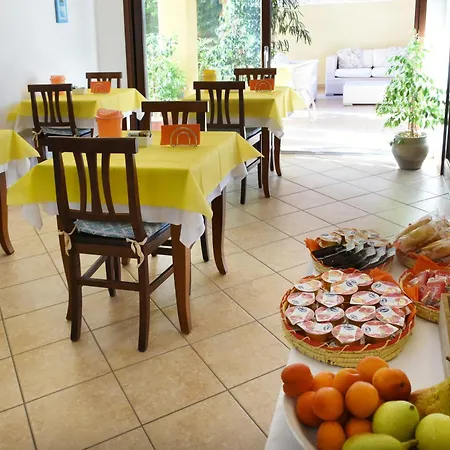 Il Girasole Szálloda 3*